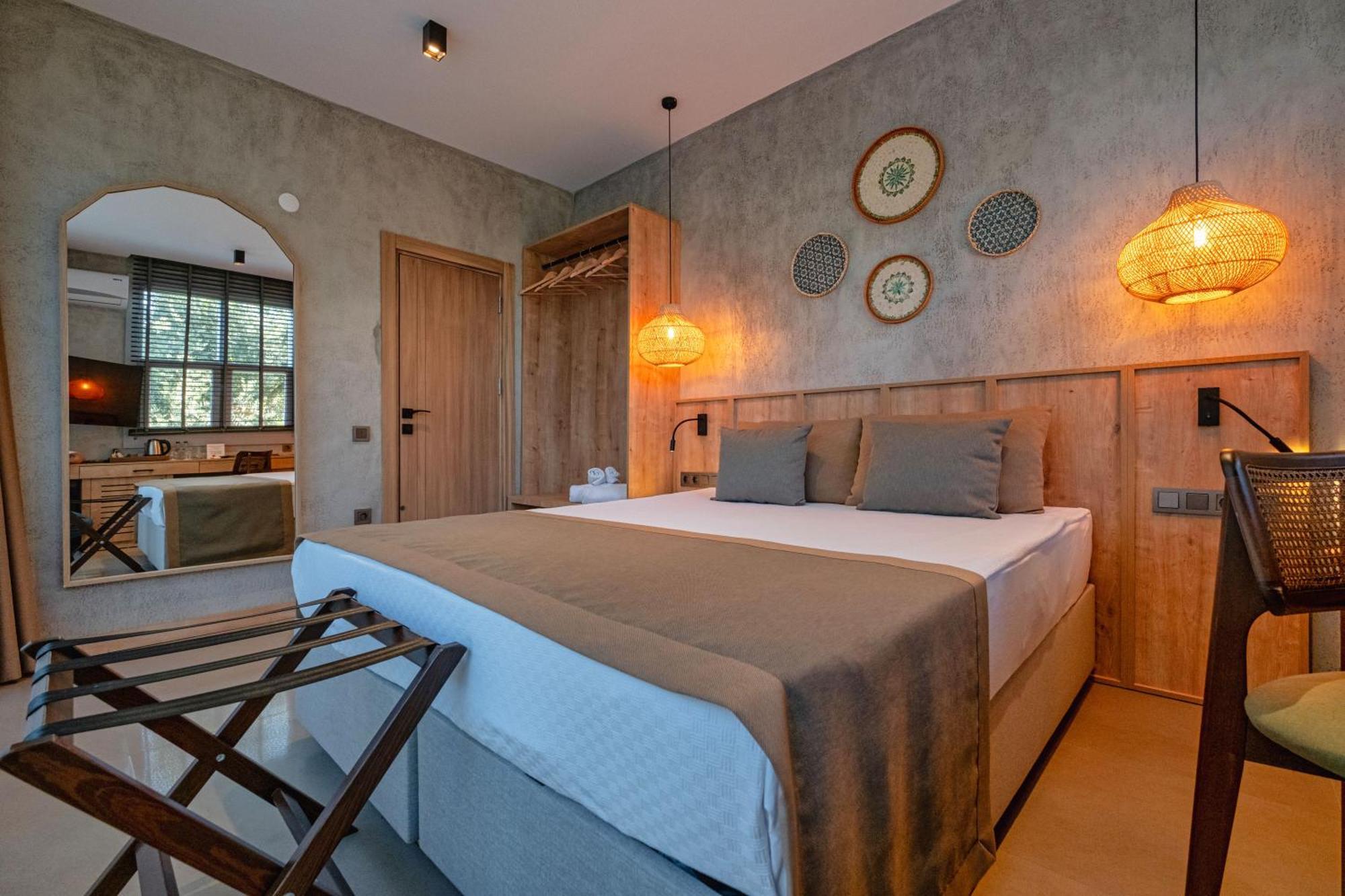 Route Hotel Kaleici - Adult Only Antalya Bagian luar foto